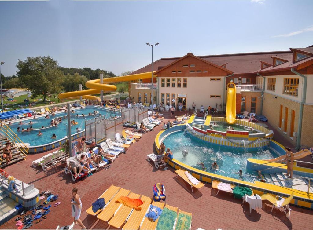 Lilla Wellnessapartman Zalakaros Εξωτερικό φωτογραφία